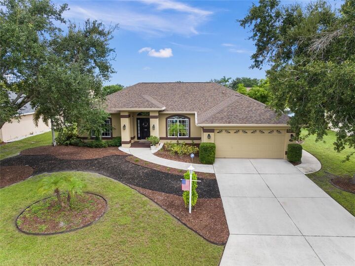 Property Photo: 4542 35th Avenue Circle E FL 34221