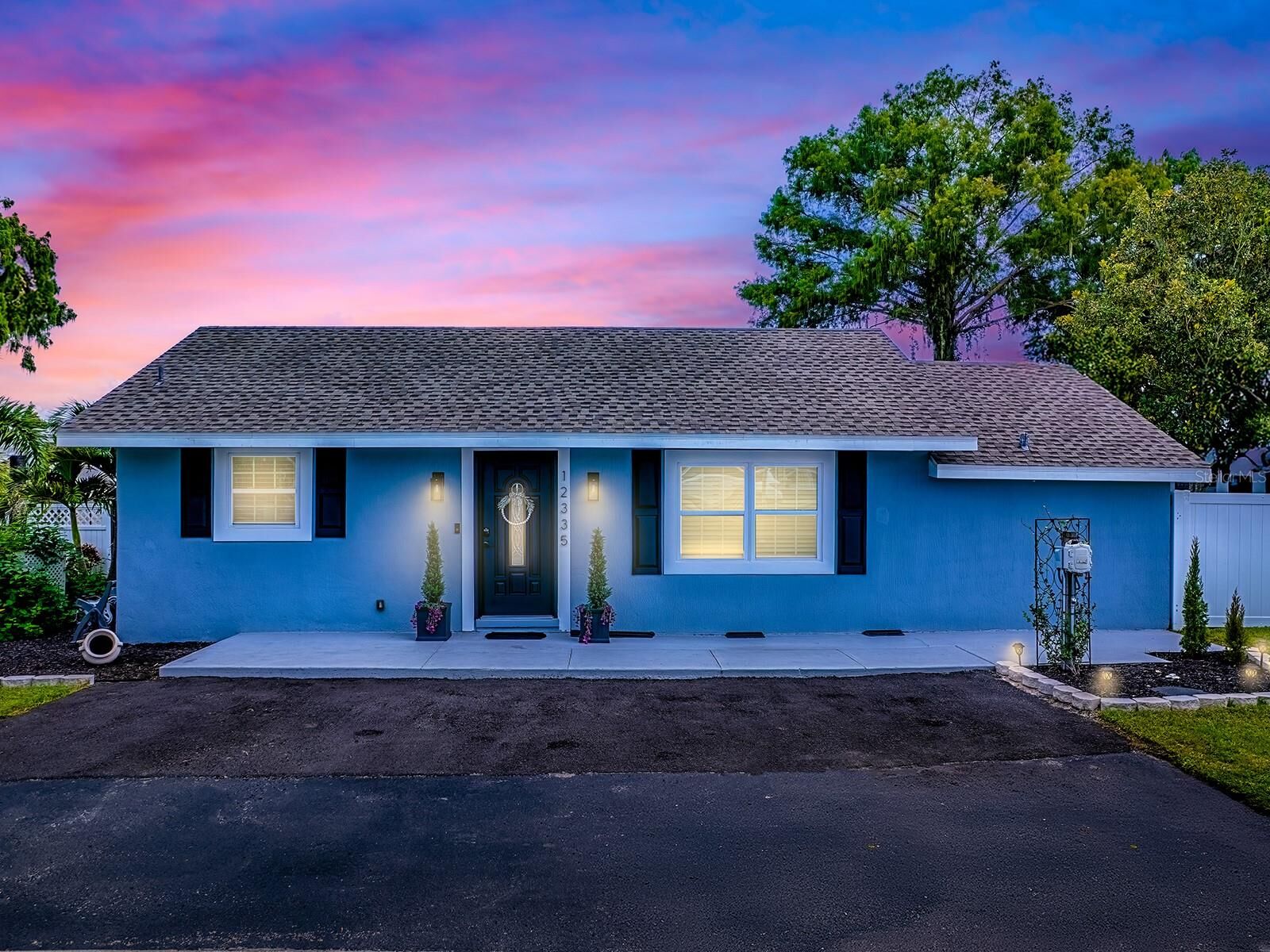 Property Photo: 12335 US Highway 441 FL 32778