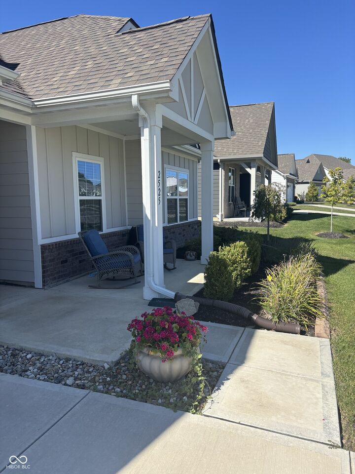 Property Photo: 2525 Riviera Place IN 46143