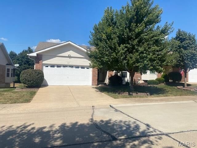 207 Southern Oaks Drive 14A  St Charles MO 63303 photo