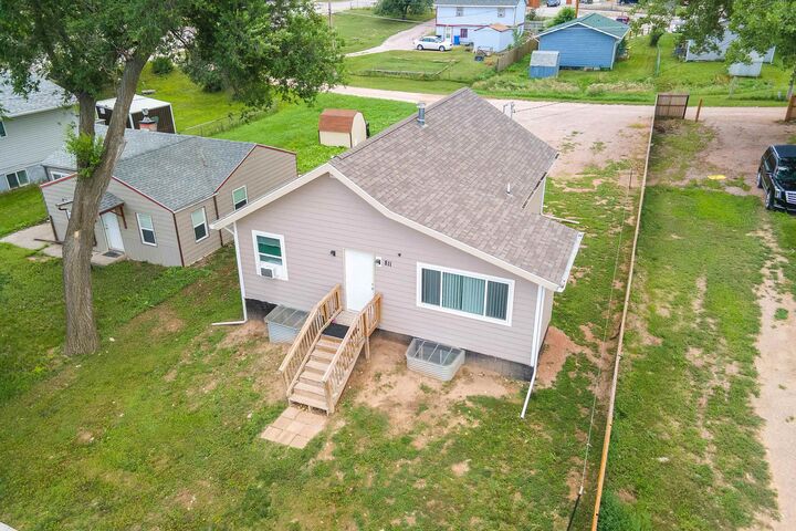 Property Photo:  811 Willsie Avenue  SD 57701 