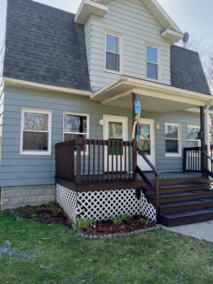 Property Photo:  237-239 W High Street  MI 49203 