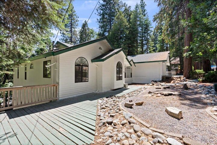 Property Photo: 4005 Garnet Road CA 95726