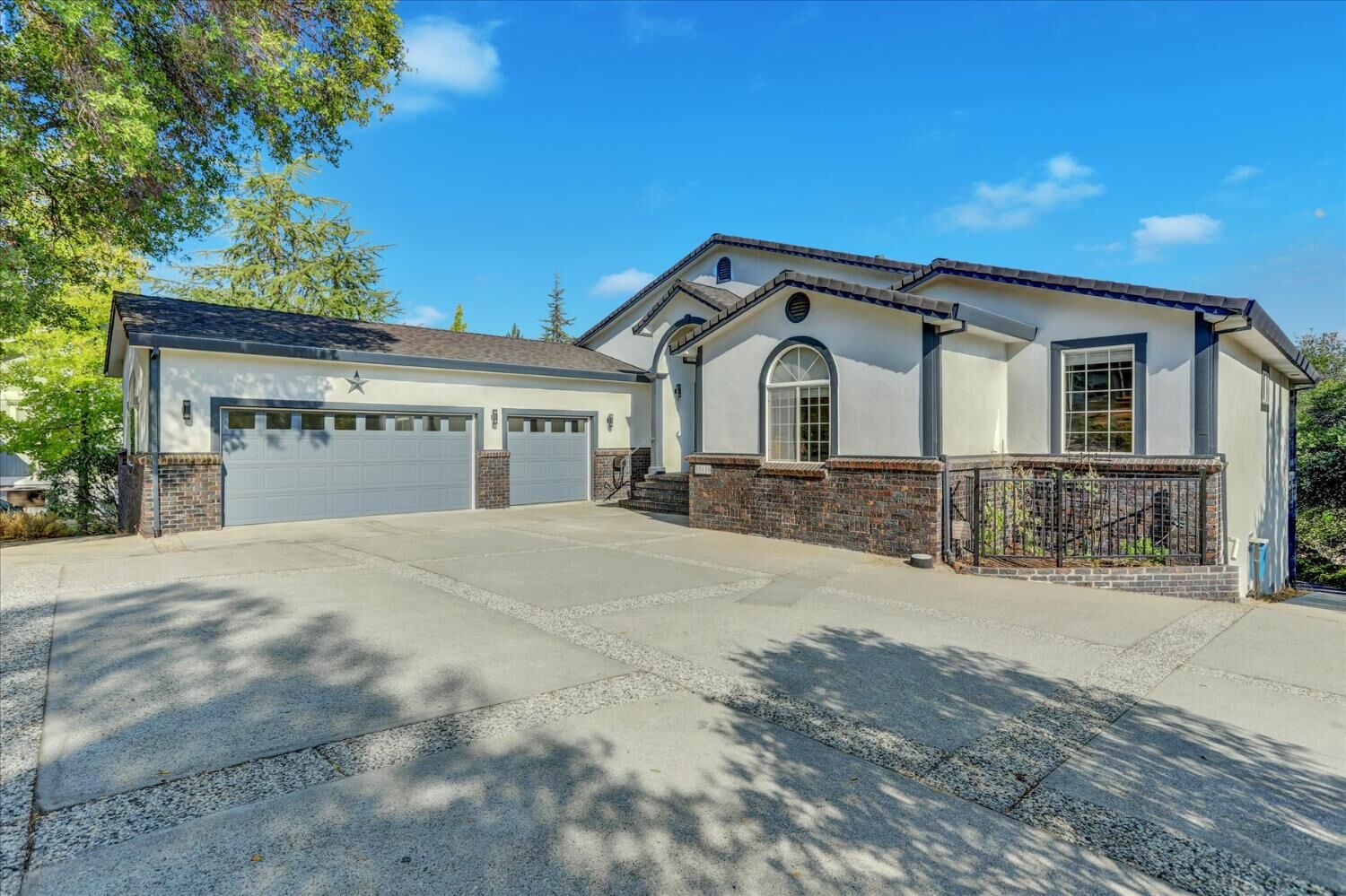 Property Photo: 18626 Chaparral Drive CA 95946
