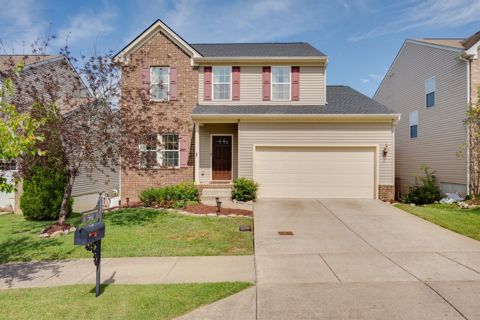 Property Photo:  561 Wolfeboro Ln  TN 37221 