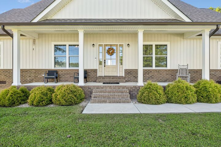 Property Photo:  14 Avery Ct  TN 37355 
