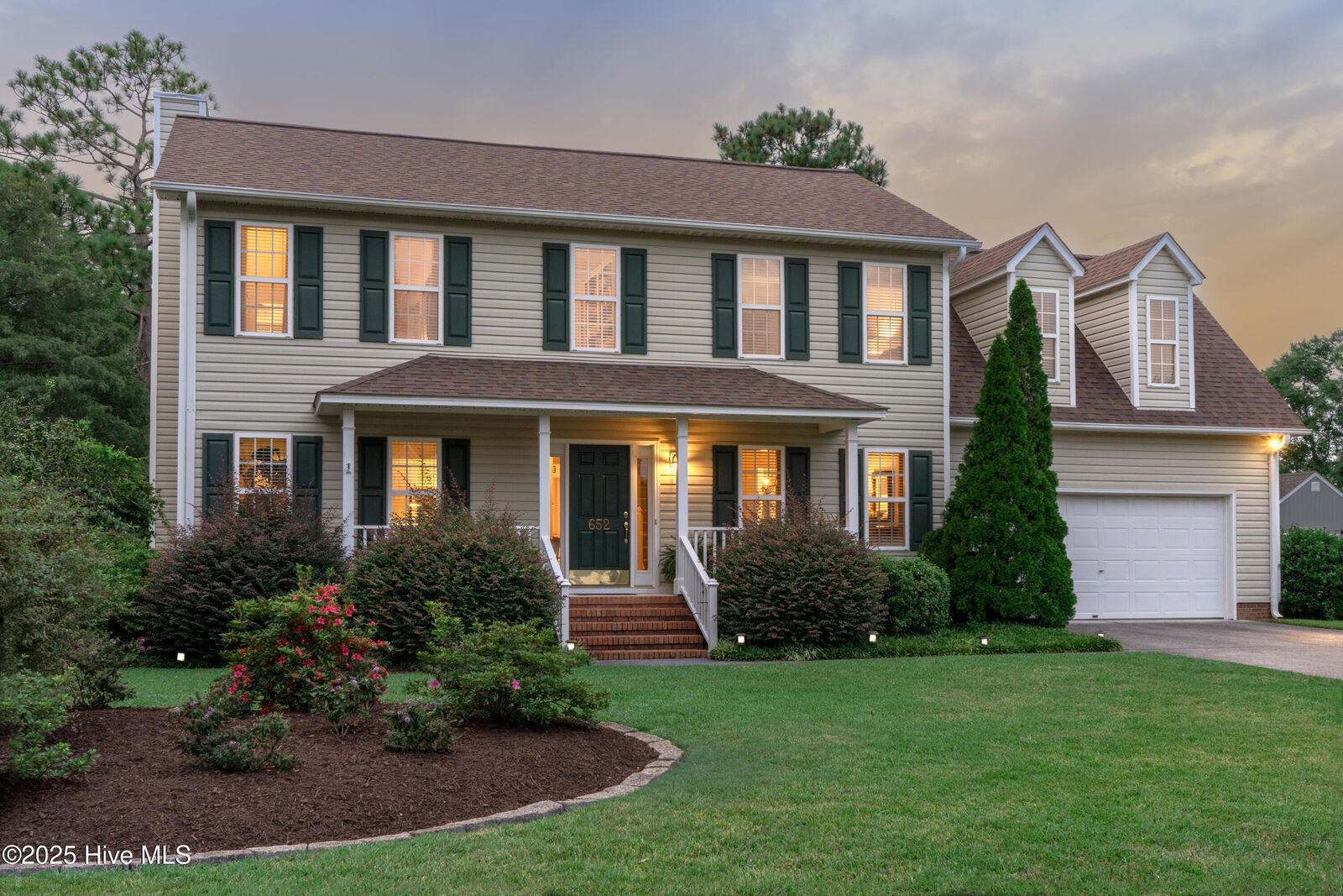 Property Photo: 652 Chowning Place NC 28409