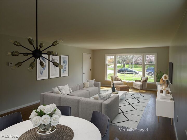 Property Photo:  3006 Warrensville Center Road Up  OH 44122 