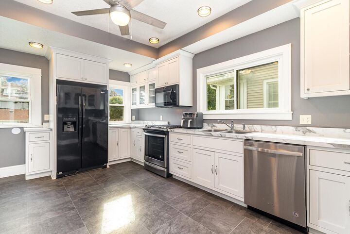 822 Smith Avenue S  Saint Paul MN 55107 photo