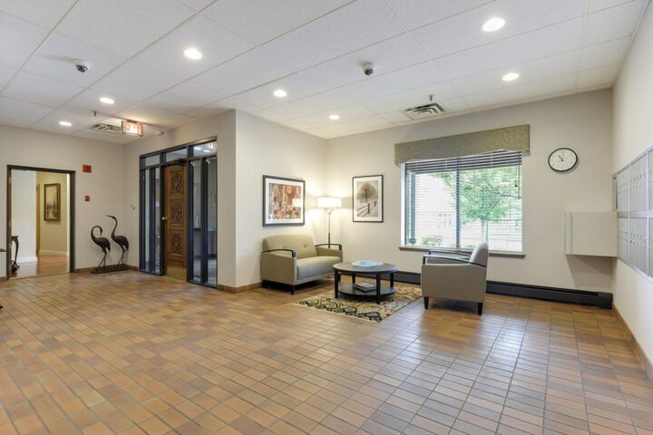 Property Photo: 745 Grand Avenue 404 MN 55105