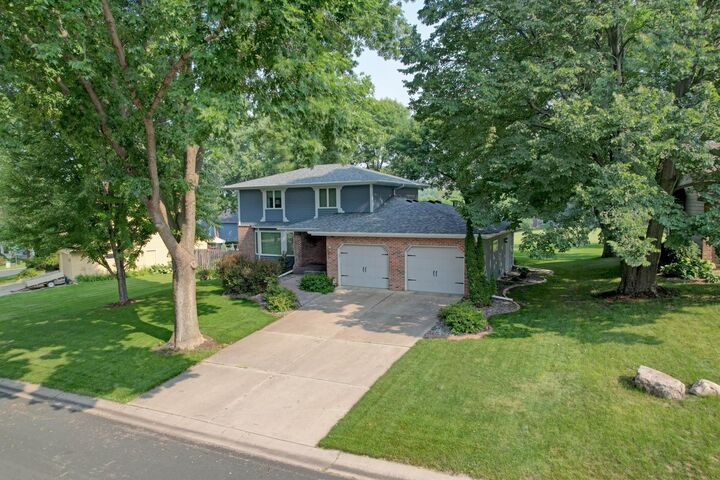 Property Photo: 14060 87th Avenue N MN 55369