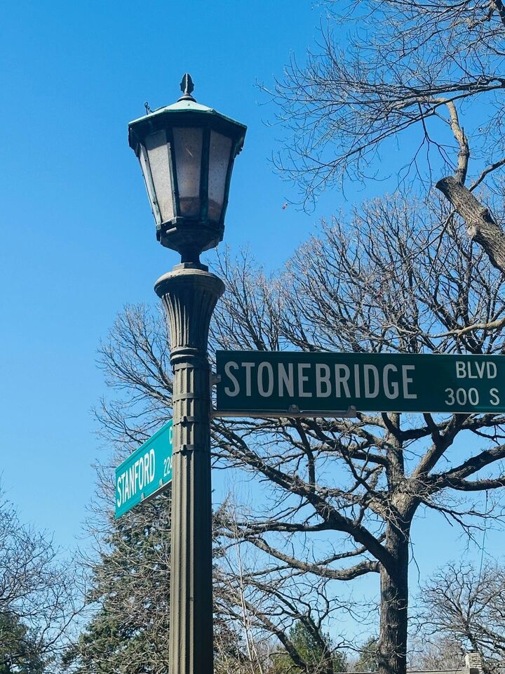 Property Photo:  317 Stonebridge Boulevard  MN 55105 