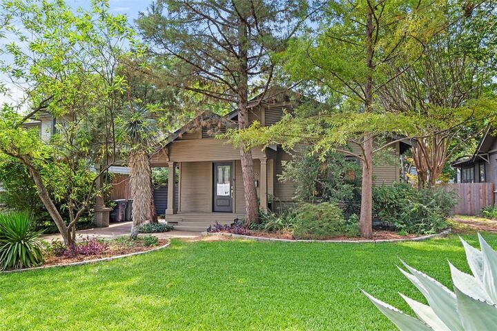 6026 Goliad Avenue  Dallas TX 75206 photo
