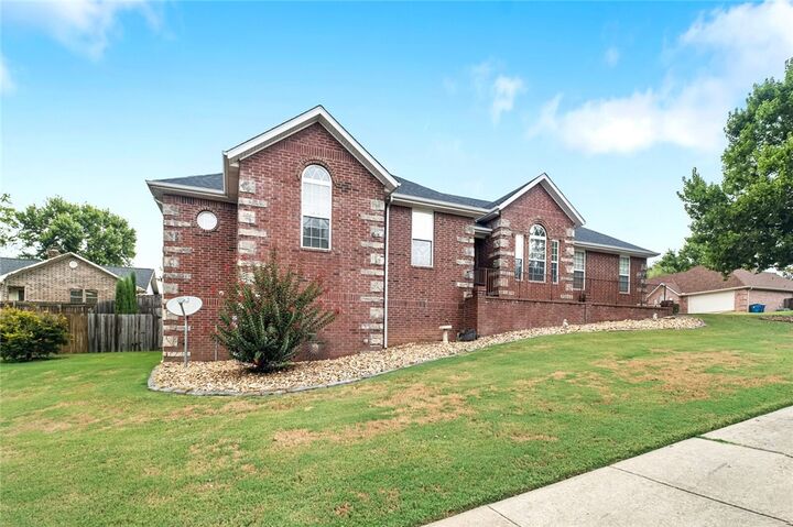 Property Photo: 1801 Mustang Avenue AR 72712