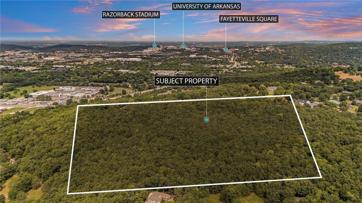 Property Photo: 380 & 460 W Ravenswood Lane AR 72701