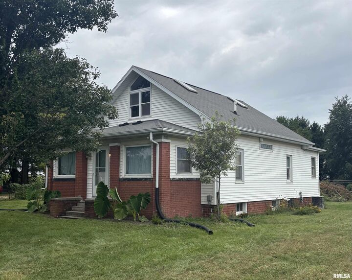 Property Photo: 593 Knox Rd 2000 N Road IL 61488