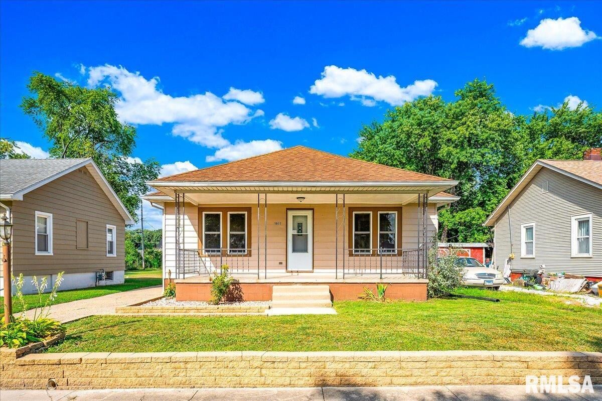 Property Photo: 1805 Karo Street IL 61554