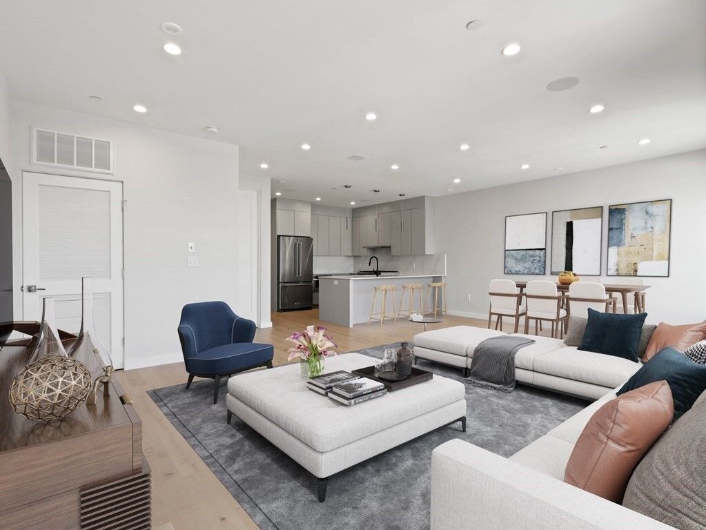 Property Photo:  340 West 2nd Street 17E  MA 02127 