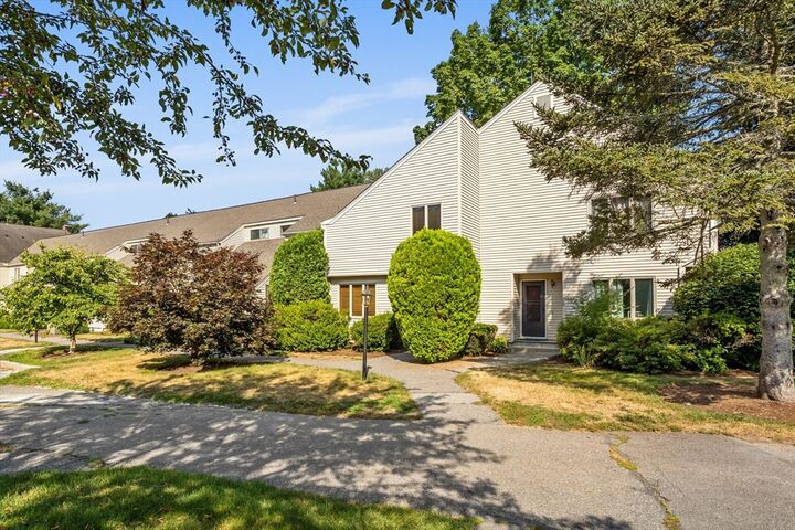 Property Photo:  407 Great Rd 9  MA 01720 