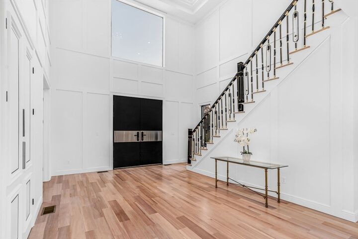 Property Photo:  20 Amberwood Dr  MA 01890 