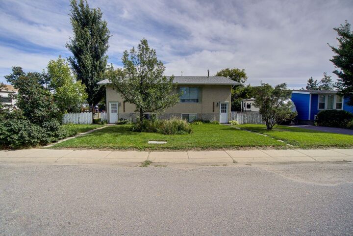 5205 50 Street  Stavely AB T0L 1Z0 photo