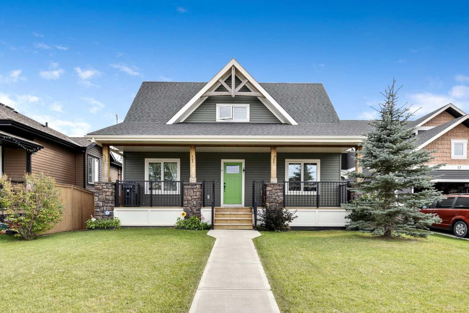 Property Photo:  13 Houlden Place  AB T0L 0P0 