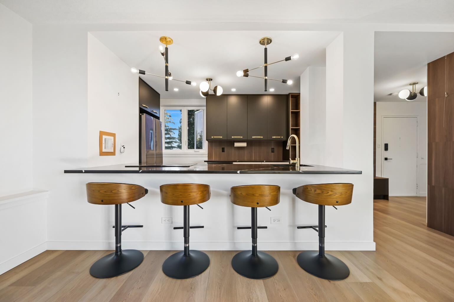 Property Photo: 3204 Rideau Place SW 401 AB T2S 1Z2