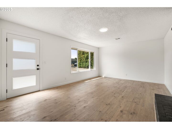 Property Photo:  12202 NE 2nd St  WA 98684 