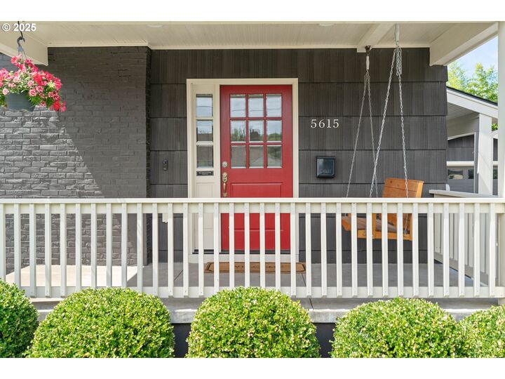 Property Photo:  5615 NE 36th Ave  OR 97211 