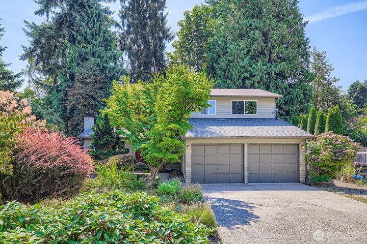 Property Photo: 6529 NE Arrowhead Drive WA 98028