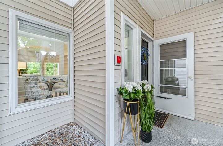 Property Photo: 12109 NE 171st Place B103 WA 98011
