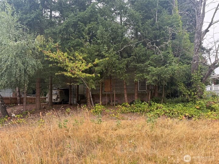 Property Photo: 12250 Densmore Avenue N WA 98133