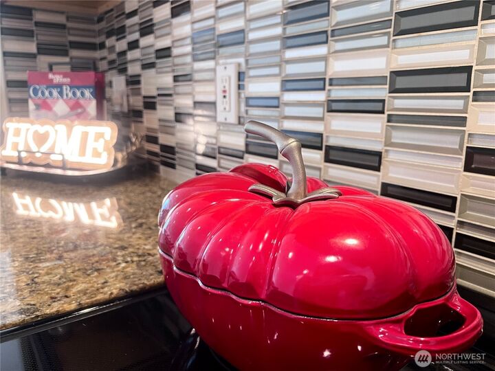 Property Photo:  15809  Waynita Way NE G-302  WA 98011 