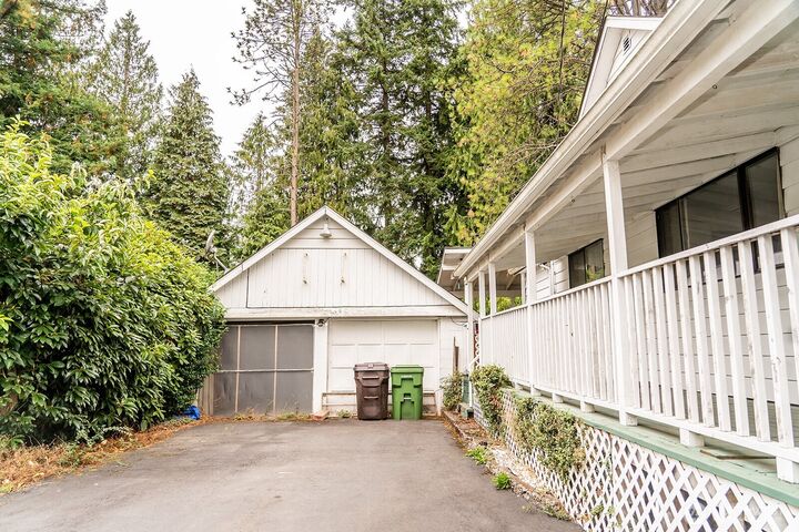 Property Photo: 3231 Virginia Way WA 98632