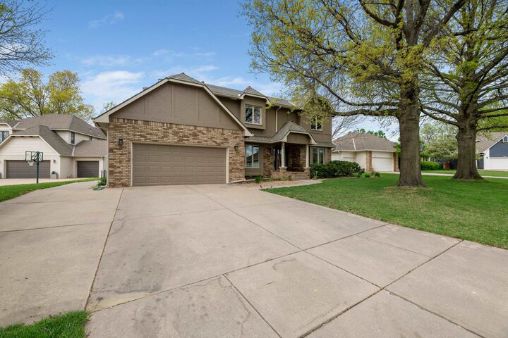 Property Photo:  7911 W Birdie Lane Cir  KS 67205 