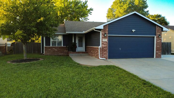 324 Victoria Rd  Newton KS 67114 photo