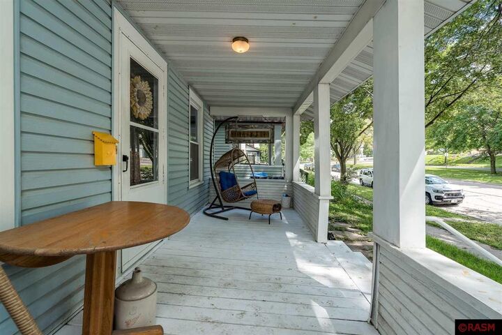 Property Photo: 808 N 4th Street MN 56001