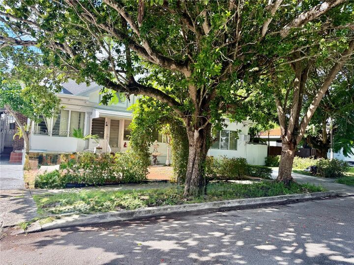 1512 SW 14th Ter  Miami FL 33145 photo