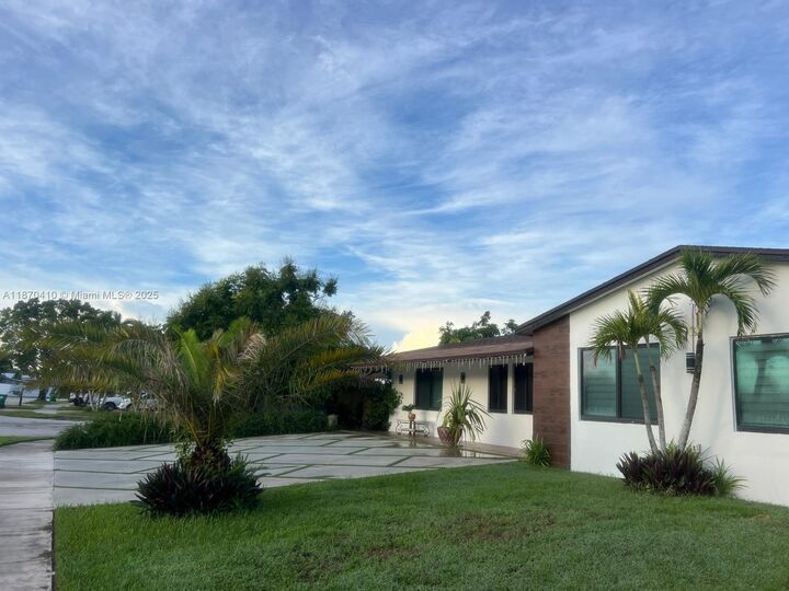 15230 SW 109th Ave  Miami FL 33157 photo