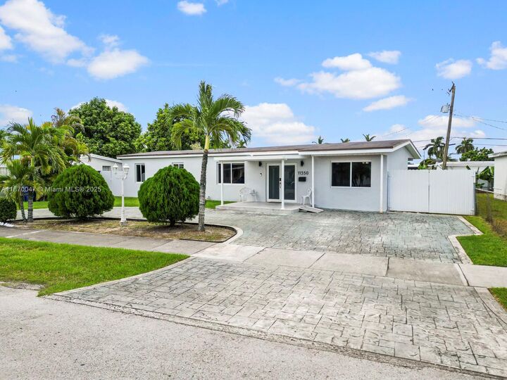 11350 SW 46th St  Miami FL 33165 photo