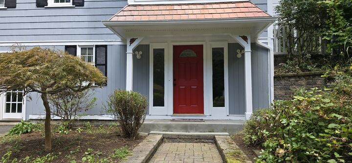Property Photo:  187 West Avon Road  CT 06001 