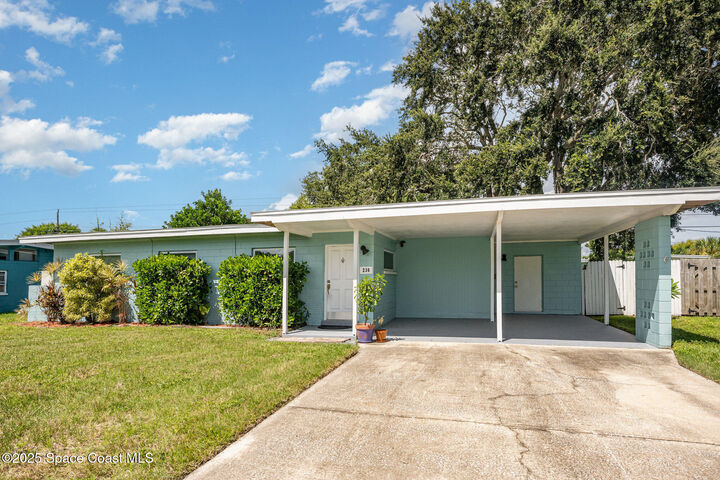 Property Photo:  230 Willow Avenue  FL 32953