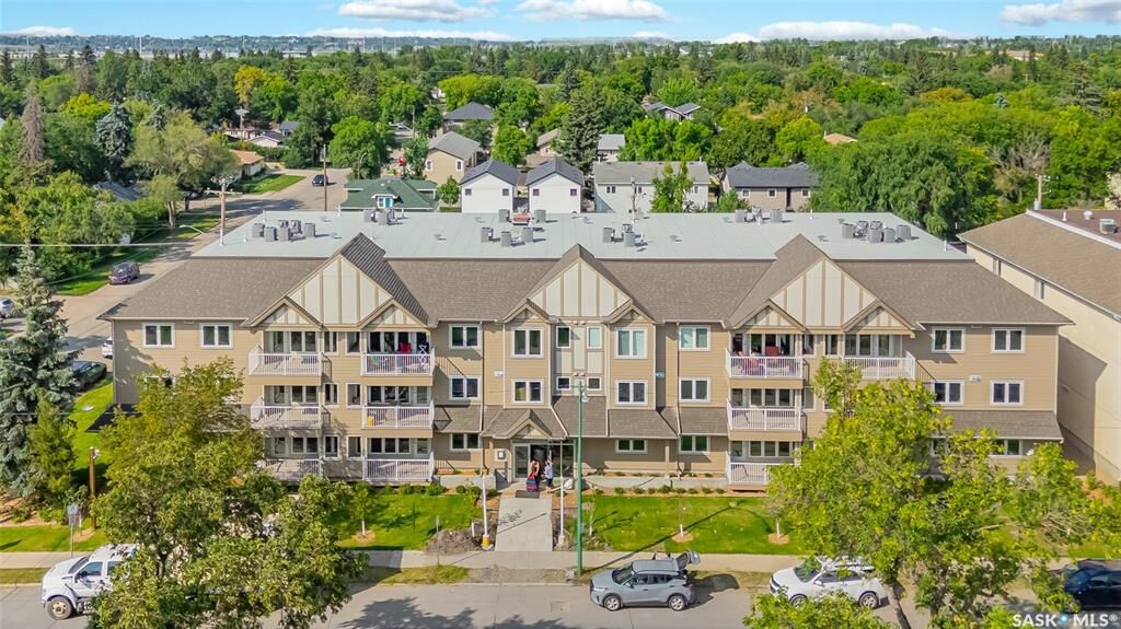 Property Photo: 318 108th Street W 203 SK S7N 1P8
