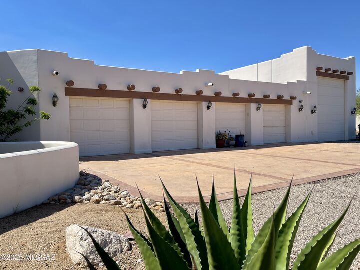 Property Photo:  525 W Paseo Santa Isabel  AZ 85622 