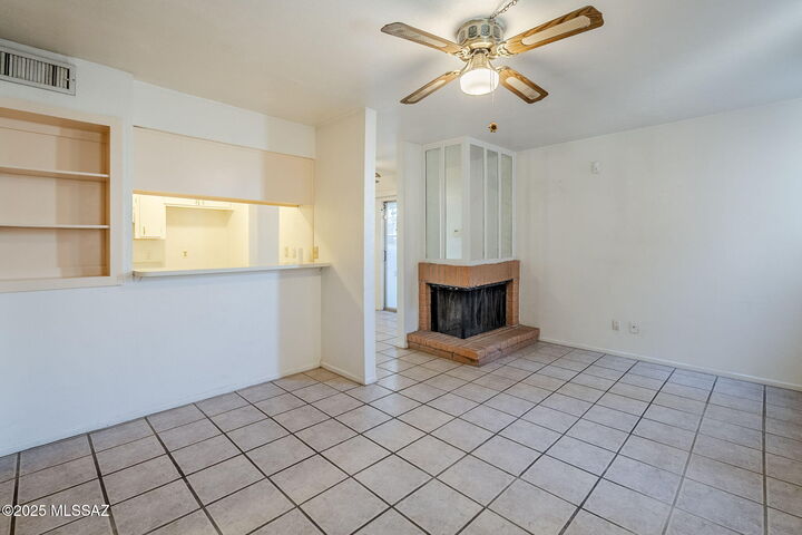 Property Photo: 1600 N Wilmot Road 138 AZ 85712