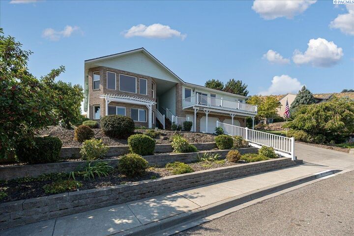 6009 W 26th Ave  Kennewick WA 99338 photo