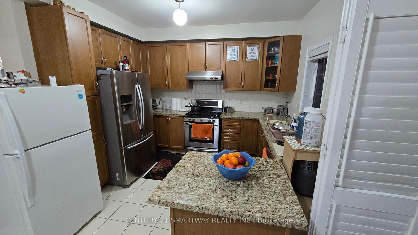 Property Photo: 46 Oakhaven Road W ON L6P 3B6