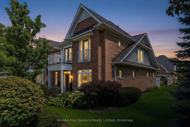 Property Photo: 13 Westmount Mews ON L9Y 0J9