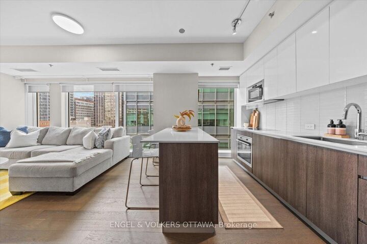 Property Photo: 199 Slater Street 709 ON K1P 0C8