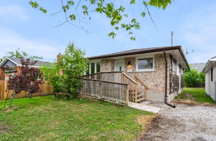 Property Photo: 636 Crescent Road ON L2A 4P8